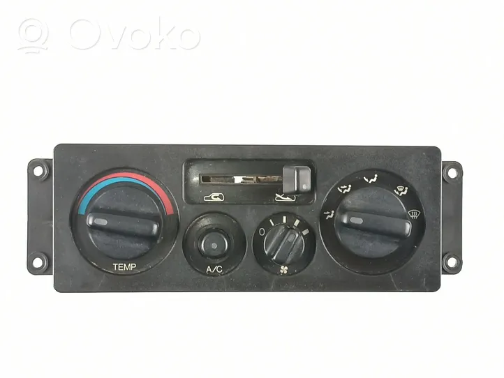 Opel Monterey Air conditioner control unit module 5261802325