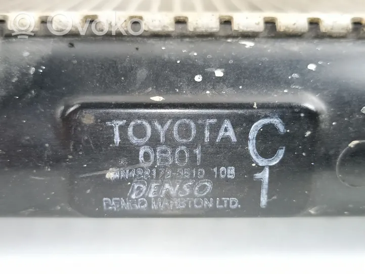 Toyota Carina T190 Polttoainejäähdytin (radiaattori) 164000B010