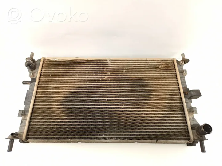 Ford Focus Dzesēšanas šķidruma radiators YS4H8C342AB