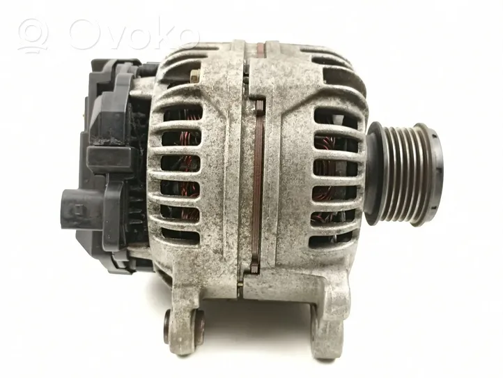 Volkswagen New Beetle Generatore/alternatore 028903028E