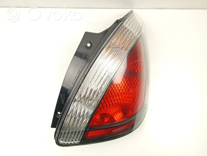 KIA Rio Lampa tylna 924021G210