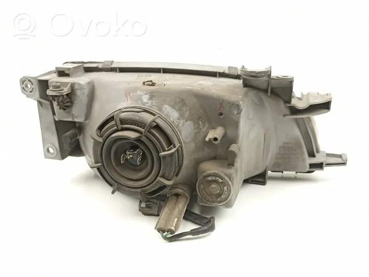 Toyota Carina T190 Faro/fanale 8115005010