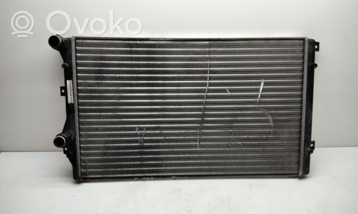 Volkswagen Golf VI Radiateur de refroidissement 1K0121253BB