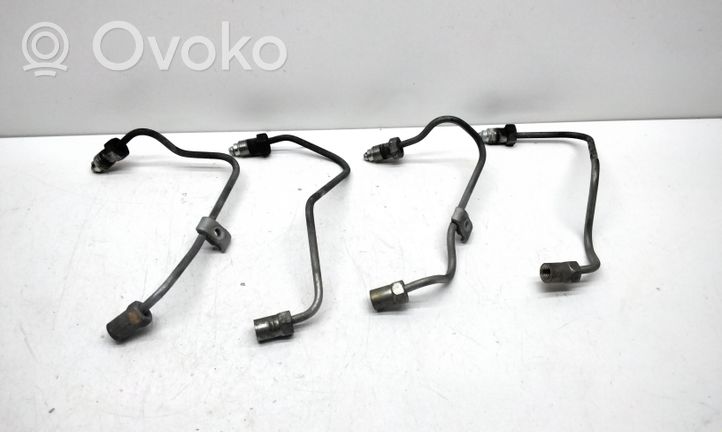 Toyota RAV 4 (XA20) Fuel injector supply line/pipe 