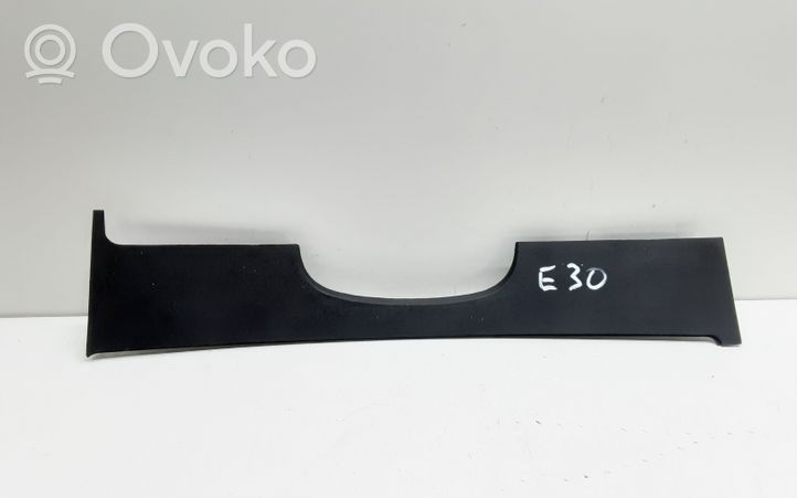 BMW 3 E30 Cornice cruscotto 1370657