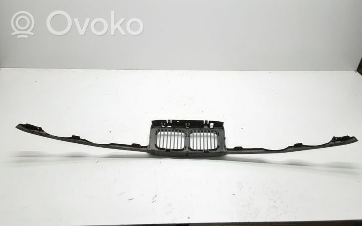 BMW 5 E34 Front bumper upper radiator grill 1973825