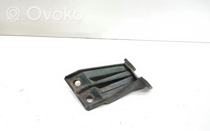 BMW 3 E36 Support de pare-chocs arrière 8146095