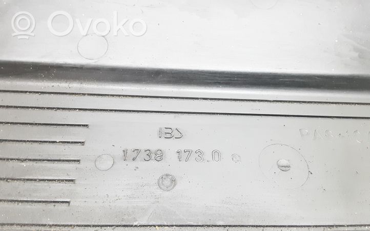 BMW 5 E34 Osłona górna silnika 1738173