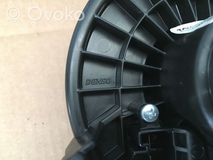 Toyota Yaris Heater fan/blower CZ4431806392