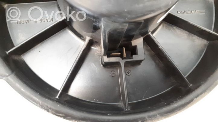 Toyota Corolla E90 Ventola riscaldamento/ventilatore abitacolo 1940000520