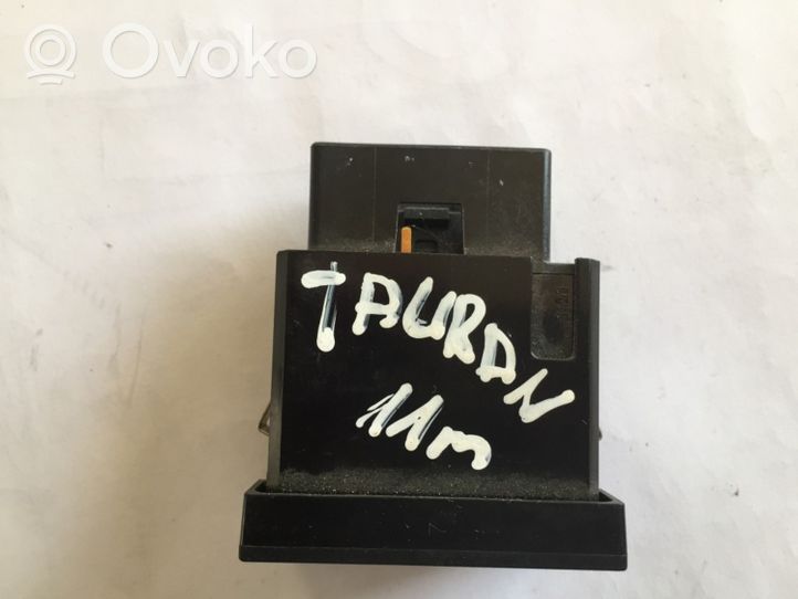 Volkswagen Touran II Passenger airbag on/off switch 1Y0919228B