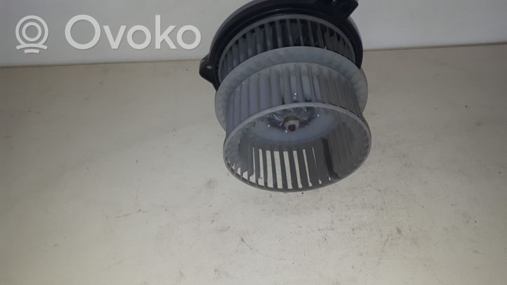 Toyota Yaris Pečiuko ventiliatorius/ putikas 1940001210