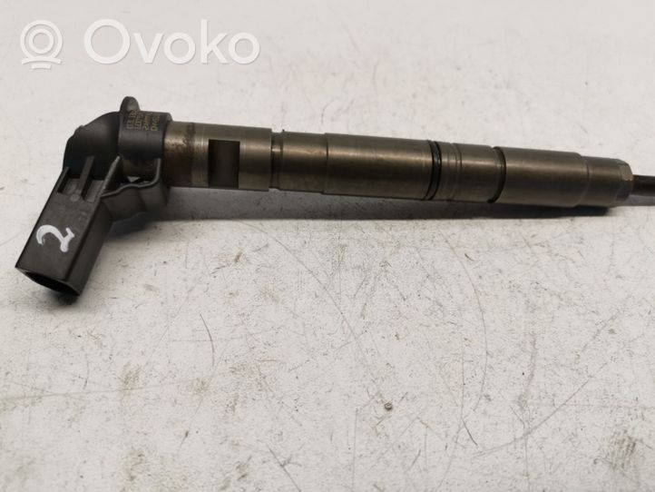 Volkswagen PASSAT B6 Injecteur de carburant 03L130277