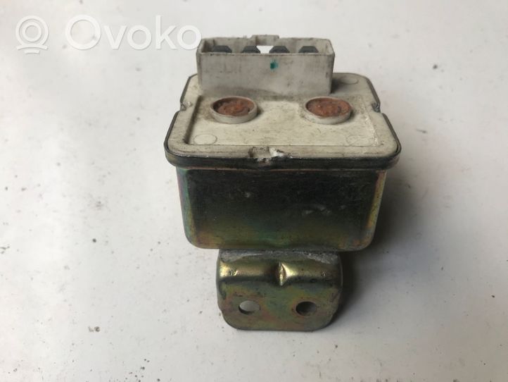 Mitsubishi Galant Fuel injection pump control unit/module E8T00171