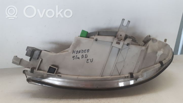 Ford Mondeo MK II Lampa przednia 1305235323