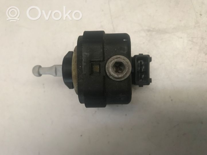 Nissan Micra Silniczek regulacji świateł 89020944