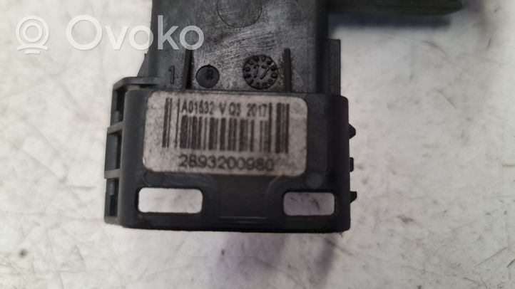 Peugeot Partner Front door lock 16943465