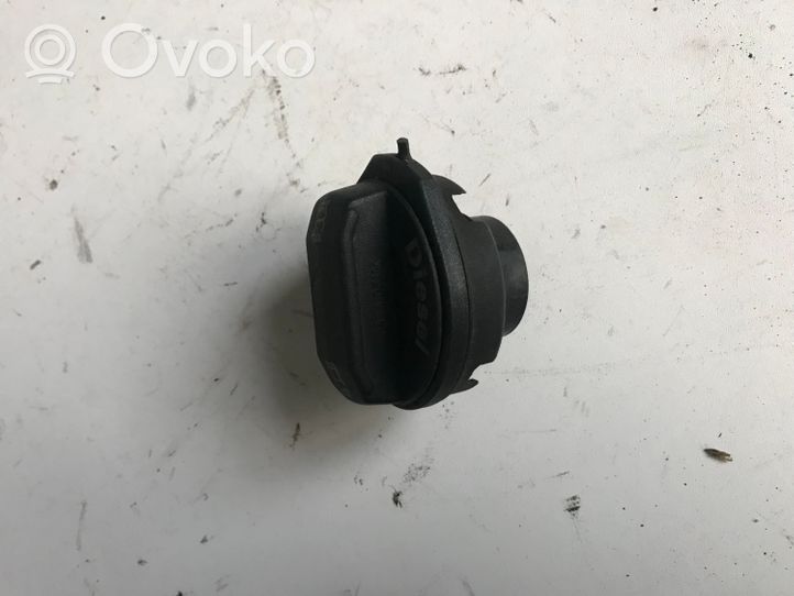 Audi A4 S4 B6 8E 8H Tappo del serbatoio del carburante 1J0201553G