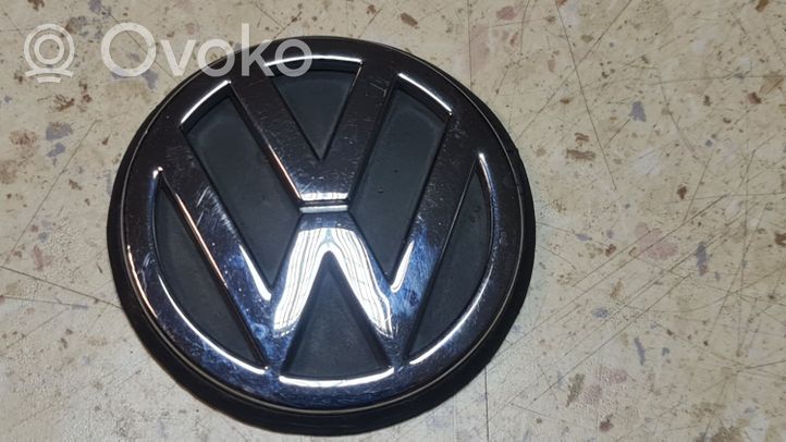 Volkswagen PASSAT B5 Gamintojo ženkliukas/ modelio raidės 3B0853630