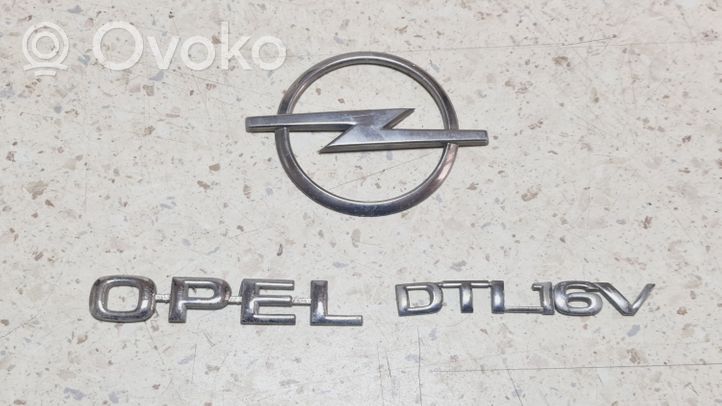 Opel Zafira A Gamintojo ženkliukas/ modelio raidės 