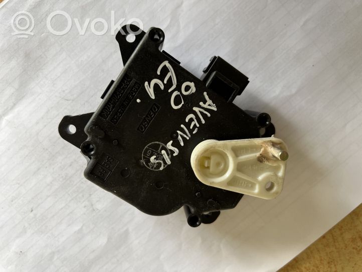 Toyota Avensis T220 Stellmotor Heizung Klima 0637007820