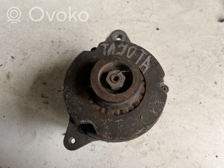 Toyota Corolla E100 Alternador 1210001010