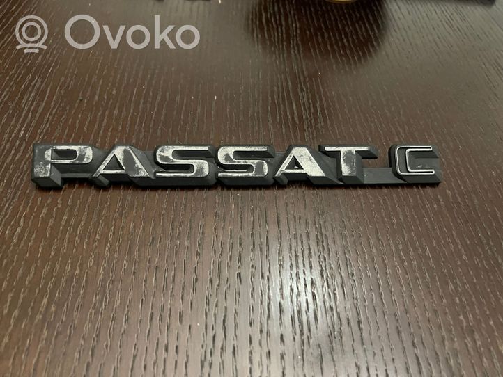 Volkswagen PASSAT B2 Logo, emblème de fabricant 321853687AE