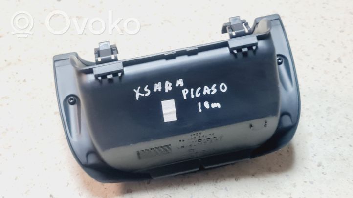 Citroen Xsara Picasso Hansikaslokeron keskikonsoli 9643077477