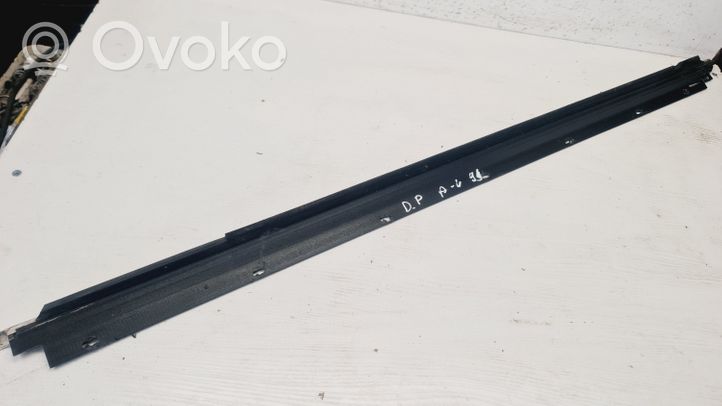 Audi A6 S6 C5 4B Moulures des vitres de la porte avant 4B0853284