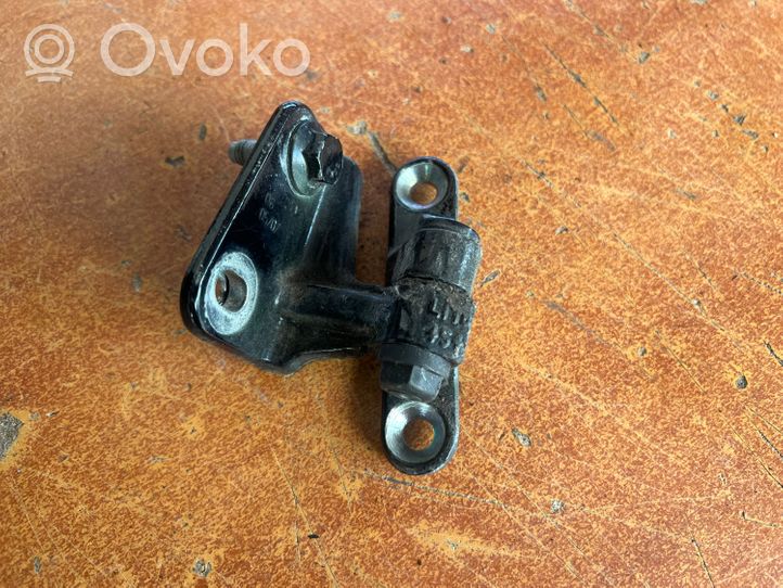 Mercedes-Benz A W169 Rear door upper hinge 