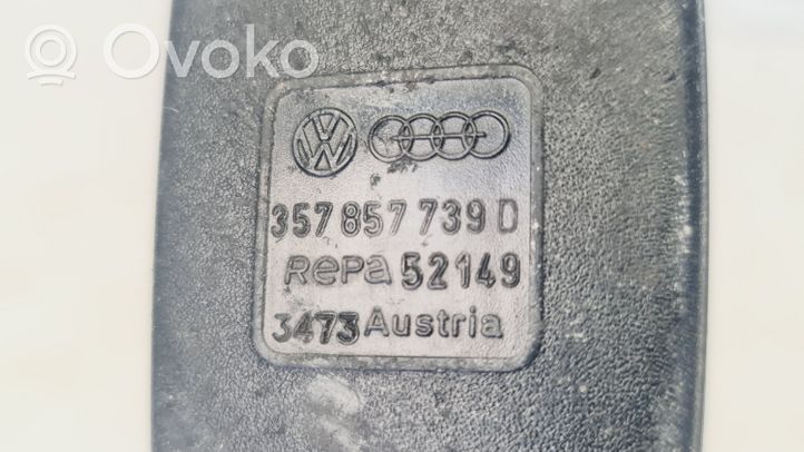 Volkswagen PASSAT B4 Boucle de ceinture de sécurité arrière 357857739D