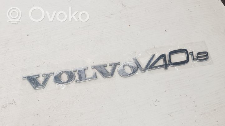 Volvo S40, V40 Logo, emblème de fabricant 