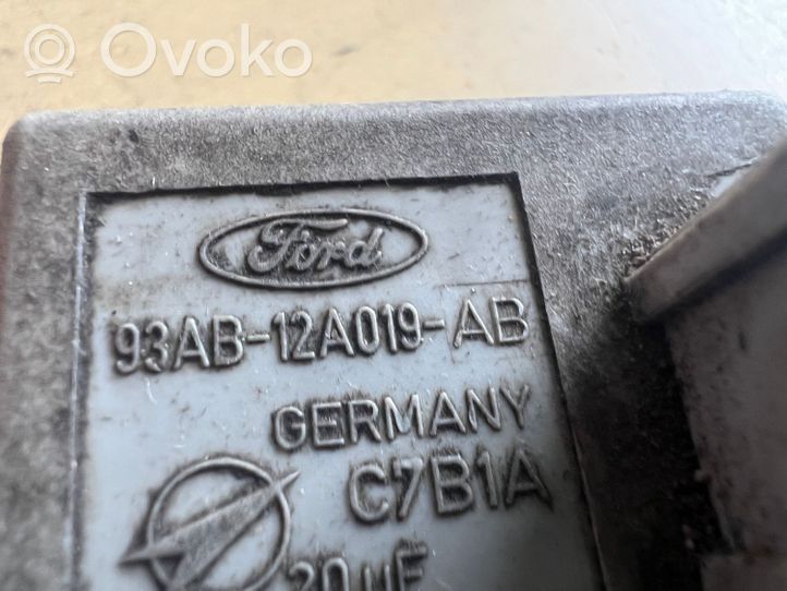 Ford Mondeo MK II Aizdedzes spoļu bloks "Komutators" 93AB12A019AB