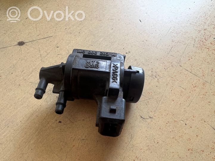 Audi A4 S4 B6 8E 8H Electrovanne Soupape de Sûreté / Dépression 1J0906283A