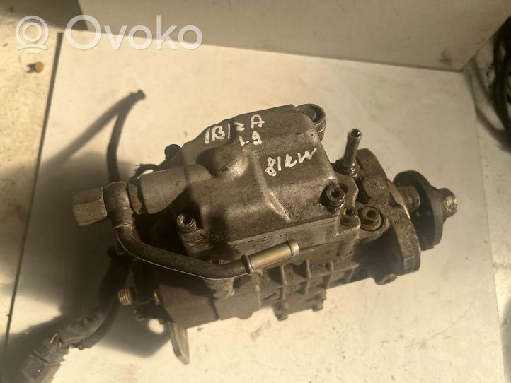 Seat Ibiza II (6k) Pompe d'injection de carburant à haute pression 038130107D