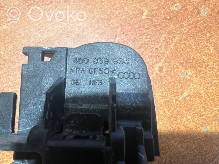 Audi A3 S3 A3 Sportback 8P Klamka zewnętrzna drzwi tylnych 4B0839885