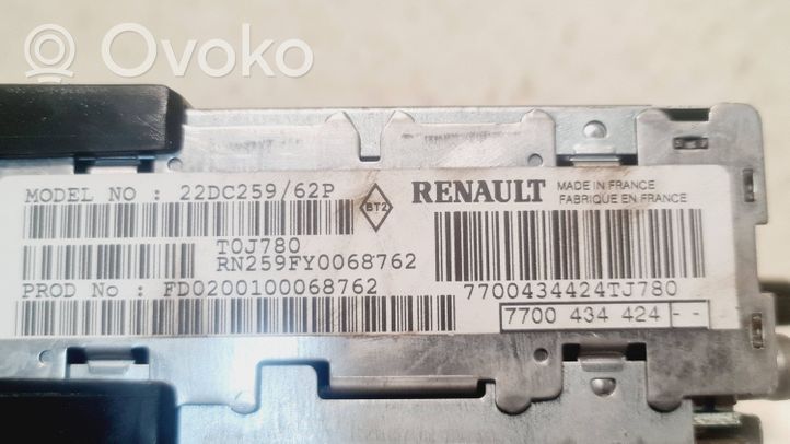 Renault Scenic I Radio/CD/DVD/GPS-pääyksikkö 7700434424