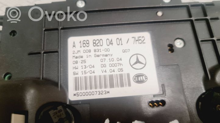 Mercedes-Benz A W169 Światło fotela przedniego A1698200401