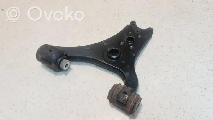 Mercedes-Benz A W169 Braccio di controllo sospensione anteriore inferiore/braccio oscillante A1693300307