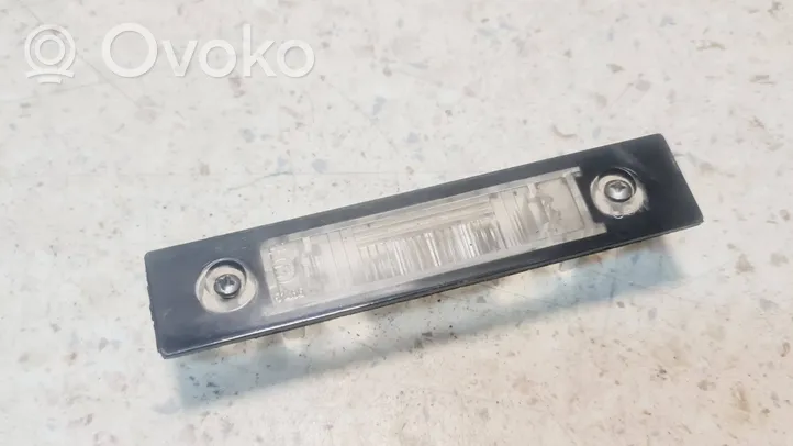 Volvo S40, V40 Lampa oświetlenia tylnej tablicy rejestracyjnej E351486
