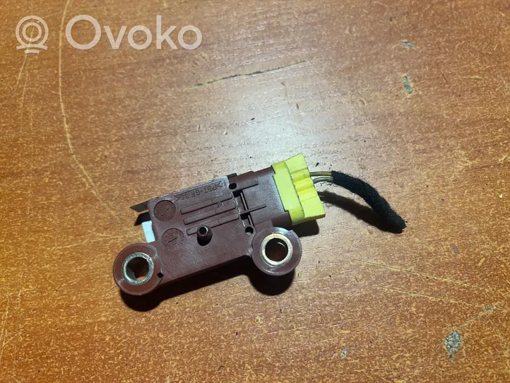 Volvo S40, V40 Airbagsensor Crashsensor Drucksensor 30613043A