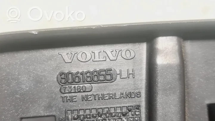 Volvo S40, V40 Kojelaudan sivutuuletussuuttimen kehys 30613855