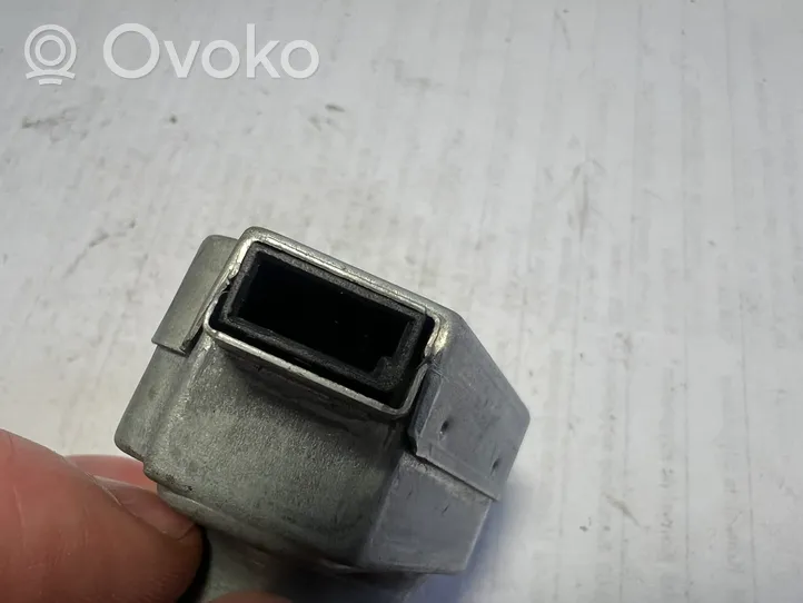 Volvo V70 Headlight ballast module Xenon 