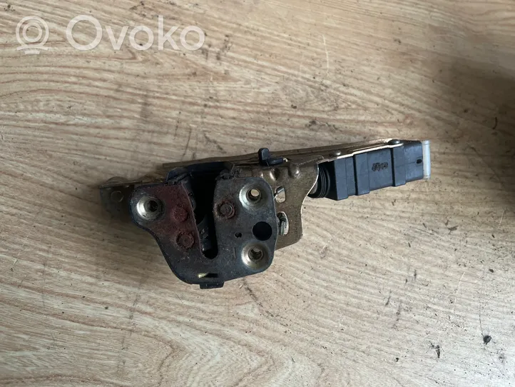 Opel Omega B2 Rear door lock 505329