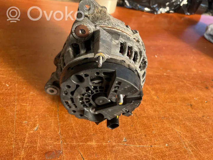 Volkswagen Tiguan Generatore/alternatore 03C903023S