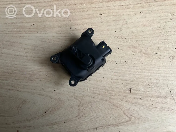 Audi A6 S6 C5 4B Tuloilmaventtiilin käyttömoottori 0132801135