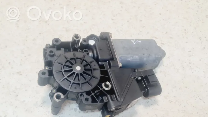 Audi A6 S6 C5 4B Moteur de lève-vitre de porte avant 7743000741