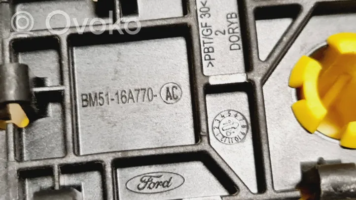 Ford Focus Konepellin lukituksen vapautuskahva BM5116A770