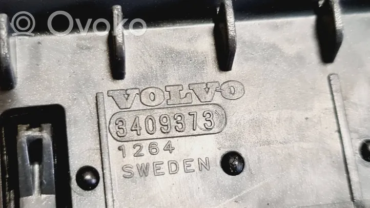 Volvo S60 Kojelaudan sivutuuletussuuttimen kehys 3409373