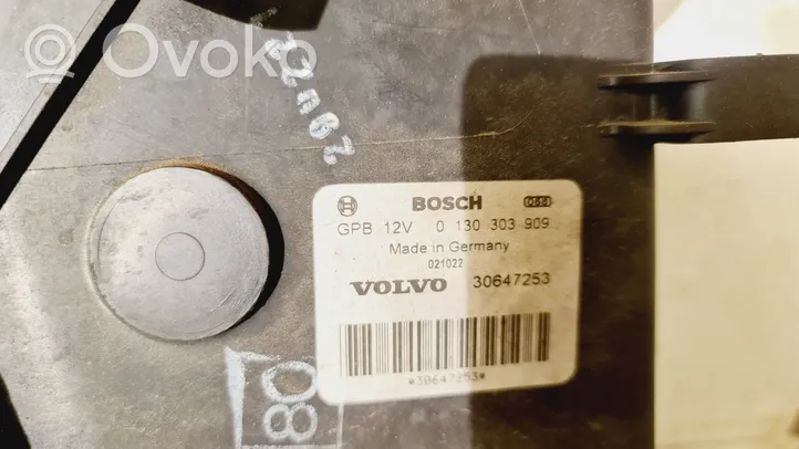 Volvo S60 Elektryczny wentylator chłodnicy 1137328081